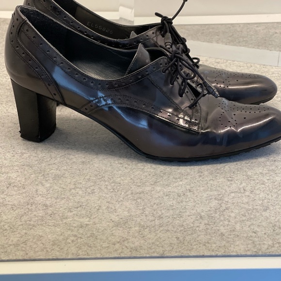 Stuart Weitzman Leather Shoes! - Picture 13 of 14